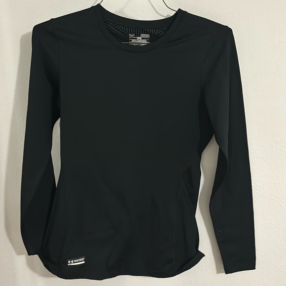 Under Armour Tops - Under armor long sleeve shirt